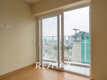 Venta De Departamento Estreno Con Balcón En Santa Catalina,La Victoria 60M2