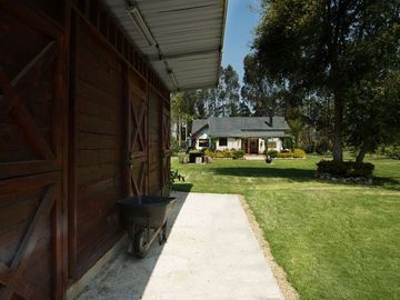 FINCA EN VENTA  LOS PINOS POLO CLUB MOSQUERA