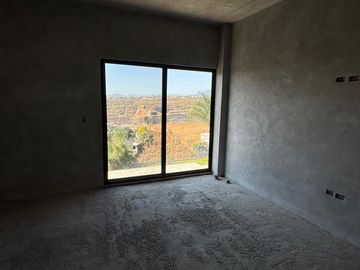 Venta de Hermosa casa en Alta Palmira