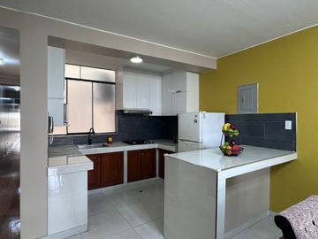 DEPARTAMENTO AMPLIO CON TERRAZA Y JARDÍN A MUY BUEN PRECIO