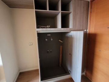 Dpto en Barrio El Llano Subercaseaux San Miguel 1 Dormitorio 1 baño 1 Estac 1 Bodega
