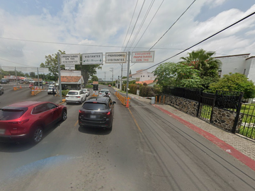 Casa en Remate en Fraccionamiento Lomas de Cocoyoc Morelos