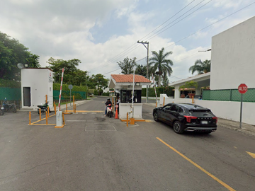 Casa en Remate en Fraccionamiento Lomas de Cocoyoc Morelos