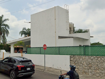 Casa en Remate en Fraccionamiento Lomas de Cocoyoc Morelos