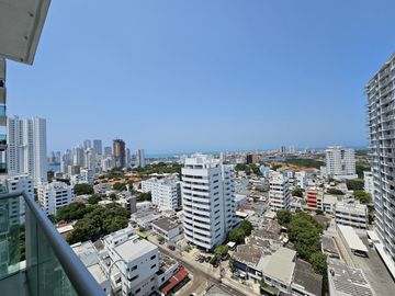 VISTA ESPECTACULAR, AMPLIO Y HERMOSO APARTAMENTO