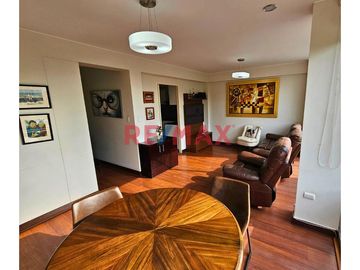 Venta/Remate De Amplio Y Acogedor Departamento En La Aurora - Miraflores