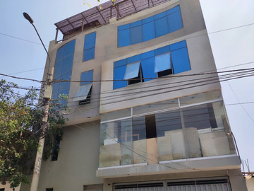 Venta de Edificio Coorporativo/ Departamentos en San Martin de Porres
