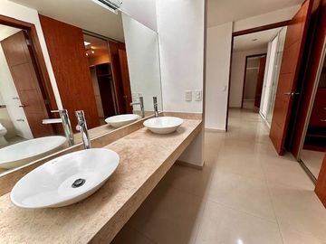 Casa en Venta en Fracc. Arbolada Coto 2