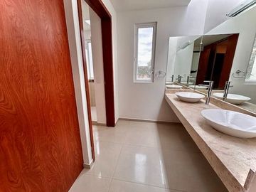 Casa en Venta en Fracc. Arbolada Coto 2