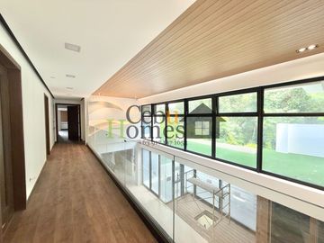 Modern Elegance: Newly Constructed 10-Bedroom Home for Sale in Maria Luisa Estate Park