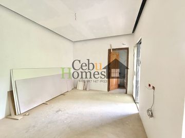 Modern Elegance: Newly Constructed 10-Bedroom Home for Sale in Maria Luisa Estate Park