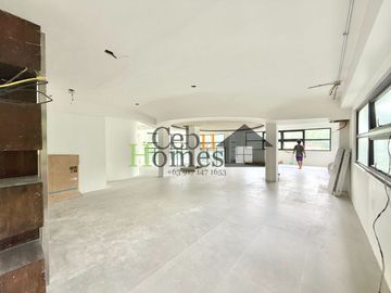 Modern Elegance: Newly Constructed 10-Bedroom Home for Sale in Maria Luisa Estate Park