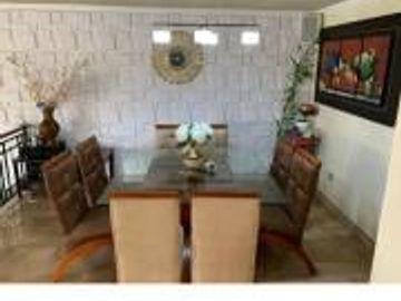 CASA CON DEPARTAMENTO DE VENTA EN CEIBOS NORTE