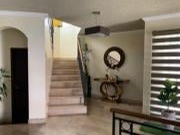 CASA CON DEPARTAMENTO DE VENTA EN CEIBOS NORTE