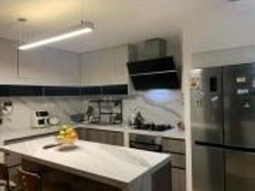 CASA CON DEPARTAMENTO DE VENTA EN CEIBOS NORTE