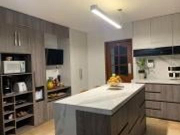 CASA CON DEPARTAMENTO DE VENTA EN CEIBOS NORTE