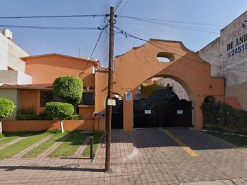 HERMOSA  CASA  COLONIA ATIZAPAN,