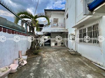 3-STOREY HOUSE FOR SALE WITH SWIMMING POOL IN PORAC, PAMPANGA