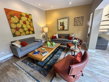 Venta de Hermosa Casa en Urbanización Los Alamos, cerca de UPC, Esan, Surco