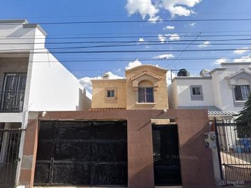 VENTA DE CASA EN LA COLONIA LOMAS MONTECARLO EN CHIHUAHUA