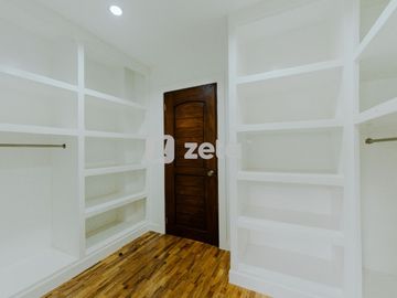 Brand New 3-Level Single Detached House in Xavier Estates!