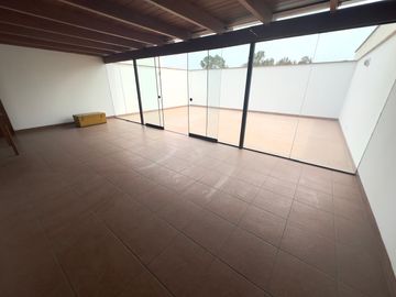 Venta de penthouse duplex frente a alameda en Chacarilla, Surco