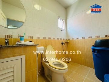 2-storey townhouse, 29.5 sq m, Petch Anan Village, Lam Luk Ka Road, Phra Ong Chao Sai Road, Khlong 4, Lam Luk Ka, Pathum Thani