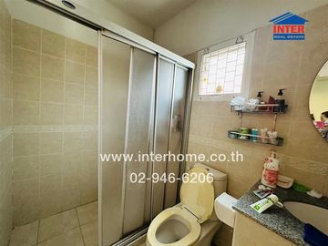 2-storey townhouse, 29.5 sq m, Petch Anan Village, Lam Luk Ka Road, Phra Ong Chao Sai Road, Khlong 4, Lam Luk Ka, Pathum Thani