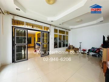 2-storey townhouse, 29.5 sq m, Petch Anan Village, Lam Luk Ka Road, Phra Ong Chao Sai Road, Khlong 4, Lam Luk Ka, Pathum Thani