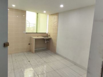 SE VENDE MINI DEPARTAMENTO EN SAN JUAN DE MIRAFLORES
