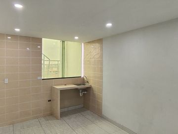 SE VENDE MINI DEPARTAMENTO EN SAN JUAN DE MIRAFLORES
