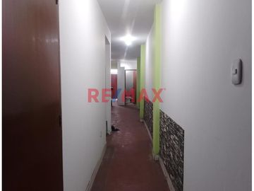 Se Vende Casa En Av. Santa Rosa San Juan De Lurigancho