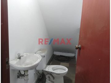 Se Vende Casa En Av. Santa Rosa San Juan De Lurigancho