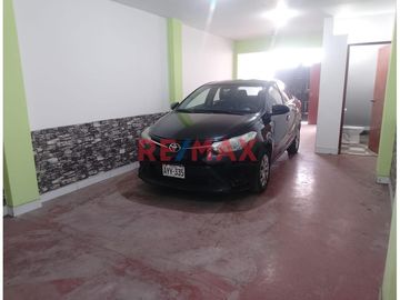 Se Vende Casa En Av. Santa Rosa San Juan De Lurigancho