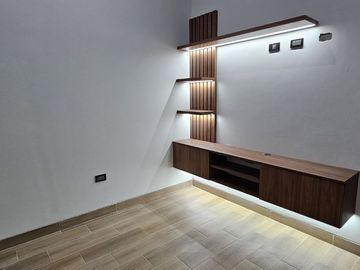 VENDO CASA EN ESTENO DE TRES PISO EN ESTRENO EN BOULEVARD PARK PLAZA, CASTILLA