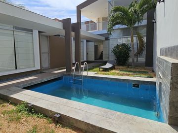 VENTA DE CASA EN CONDOMINIO LOMAS DEL SOL – LOS EJIDOS