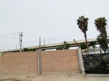 AMPLIO TERRENO COMERCIAL EN AVENIDA