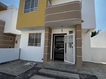 casa amoblada de alquiler en manta zona norte