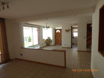 Casa 5 dormit y 3 Baños en Palena con Tobalaba
