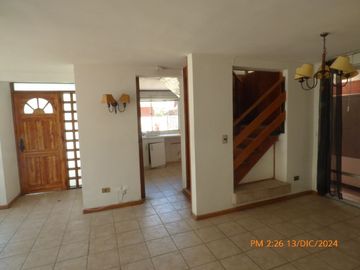 Casa 5 dormit y 3 Baños en Palena con Tobalaba