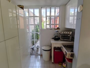 CÓMODA CASA DE UN NIVEL CON LOFT INDEPENDIENTE