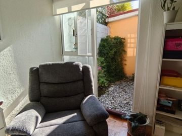 CÓMODA CASA DE UN NIVEL CON LOFT INDEPENDIENTE