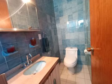 CASA EN VENTA, UN NIVEL, LOMAS DE CORTÉS. EXCELENTE UBICACIÓN, ESCRITURADA
