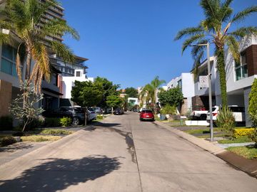 Casa en Venta en Puerta del Valle - Condominio Puertas del Valle en Zapopan, Jalisco