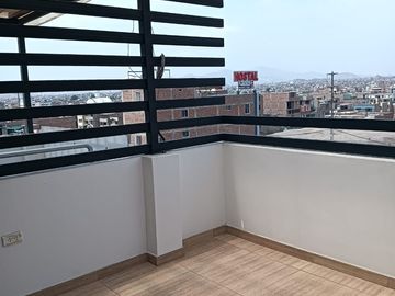Departamento con Terraza Cruce de Av. Mayolo C/Universitaria Referencia: xel Ex-Restaurante Rinconcito Ayacuchano a 1/2 cdra.
