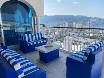 ACAPULCO ZONA DORADA.   PH EN ZONA EXCLUSIVA DE COSTA AZUL.