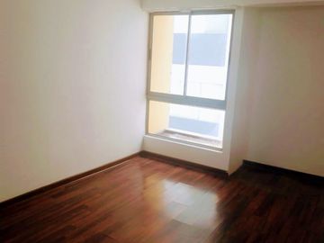 Venta de moderno departamento en Magdalena del Mar con estacionamiento