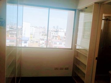 Venta de moderno departamento en Magdalena del Mar con estacionamiento