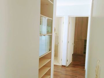 Venta de moderno departamento en Magdalena del Mar con estacionamiento