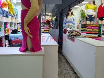 En Venta Local Comercial De 18M2 En Galeria Guizado Gamarra